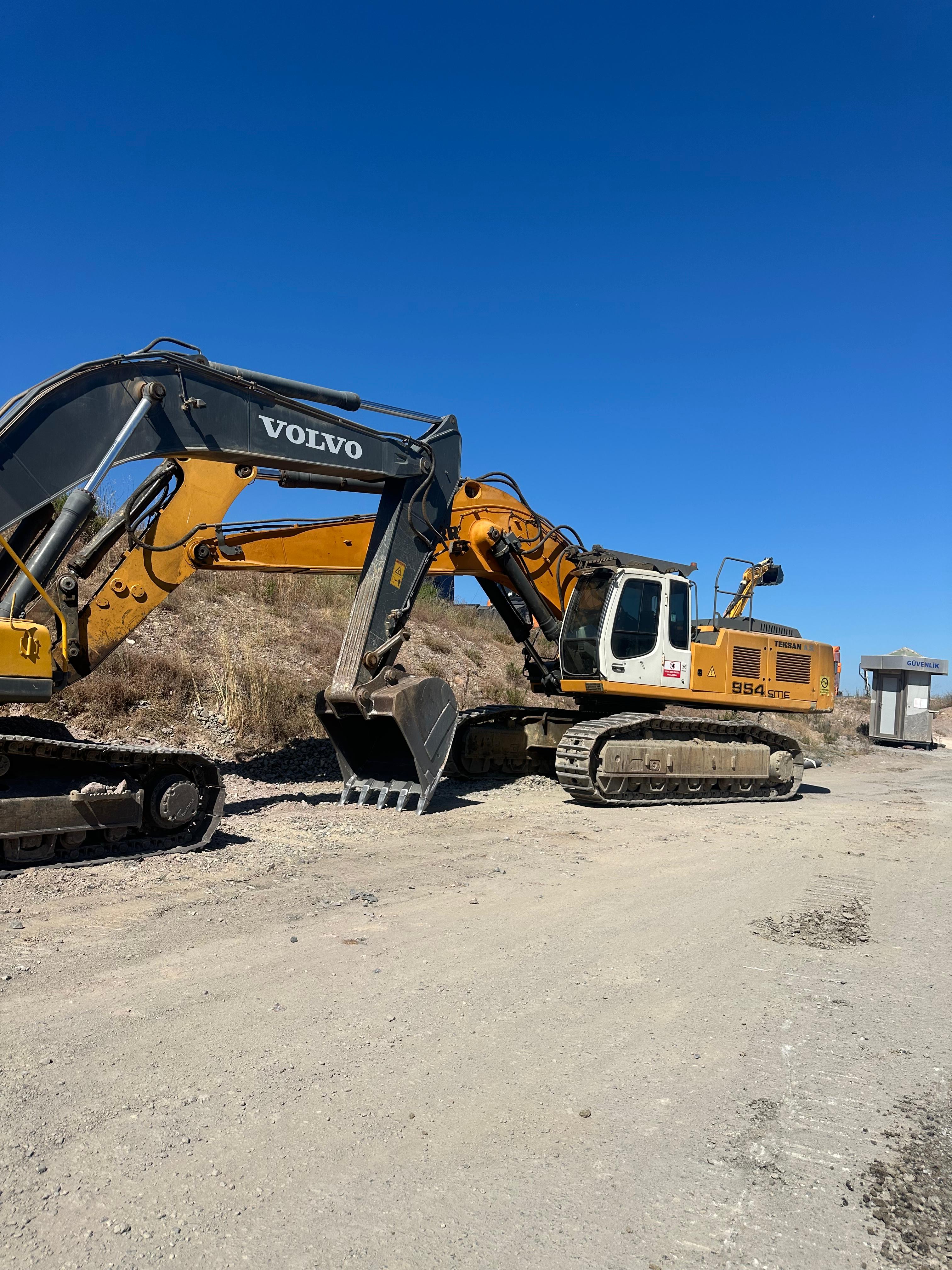 WhatsApp Image 2025-11-07 at 20.39.00